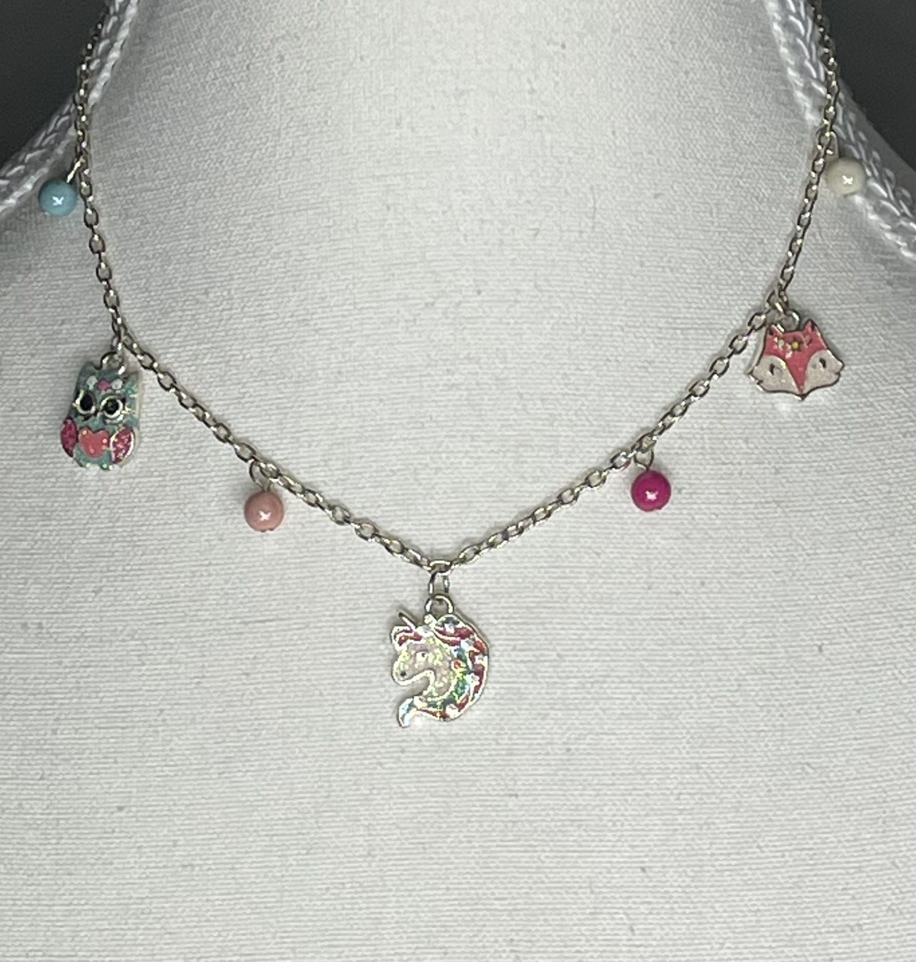 GIRLS NECKLACES & EARRINGS.