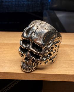 1 ounce 925 Silver skull ring w/ flames