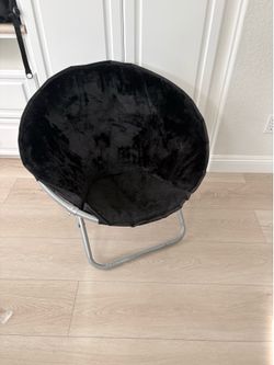 Faux Fur Folding Chair Portable Soft Lounge Moon Chair with Foldable Metal Frame for Living Room Bedroom Courtyard, Black