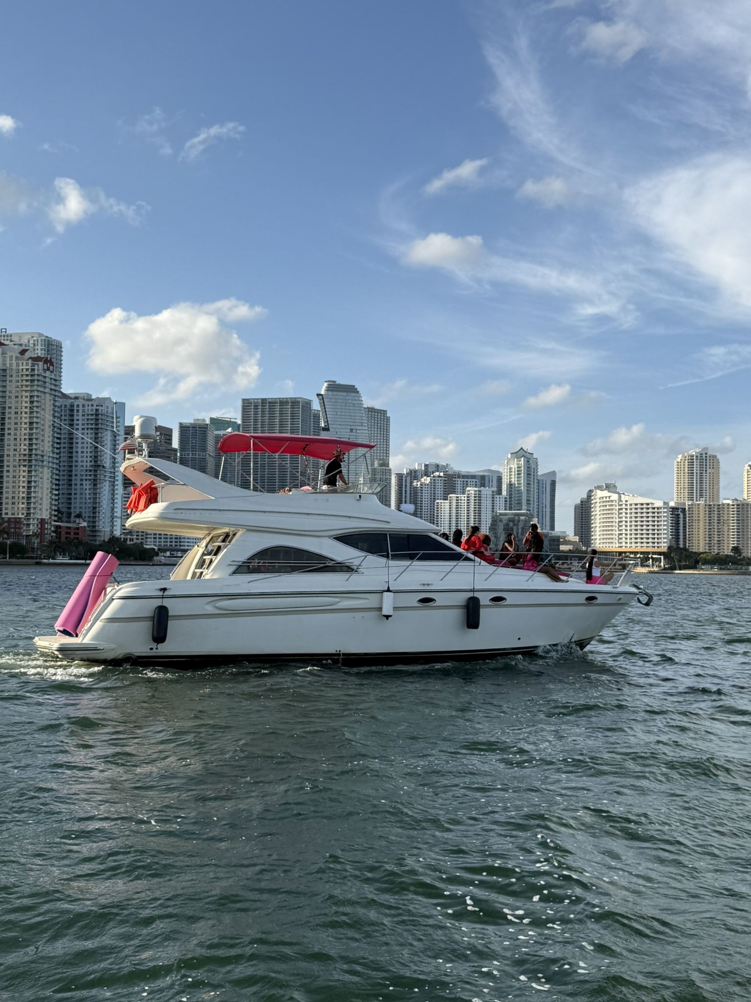 45 Feet Maxum Flybridge Year 1999