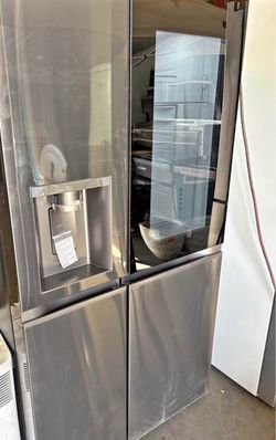 LG InstaView Door-in-Door Refrigerator with Craft Ice