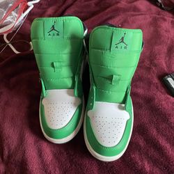 Jordan 1 Lucky Green Size 8.5