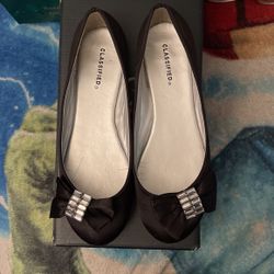 Classified Black Jewel Bow Shoes