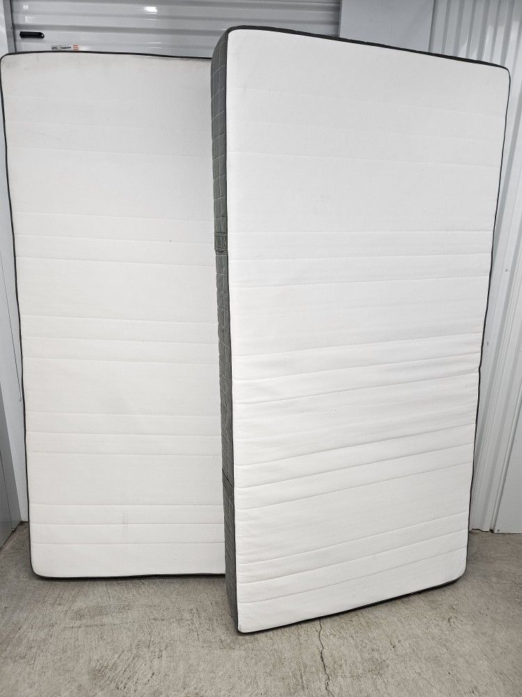 Twin Mattresses With Wood Slates