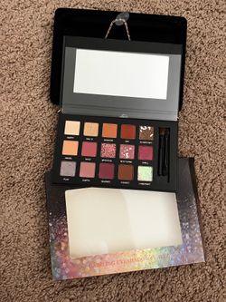 Makeup palette