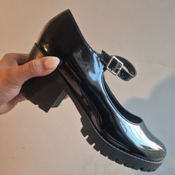 Soda Shoes Thick Heel