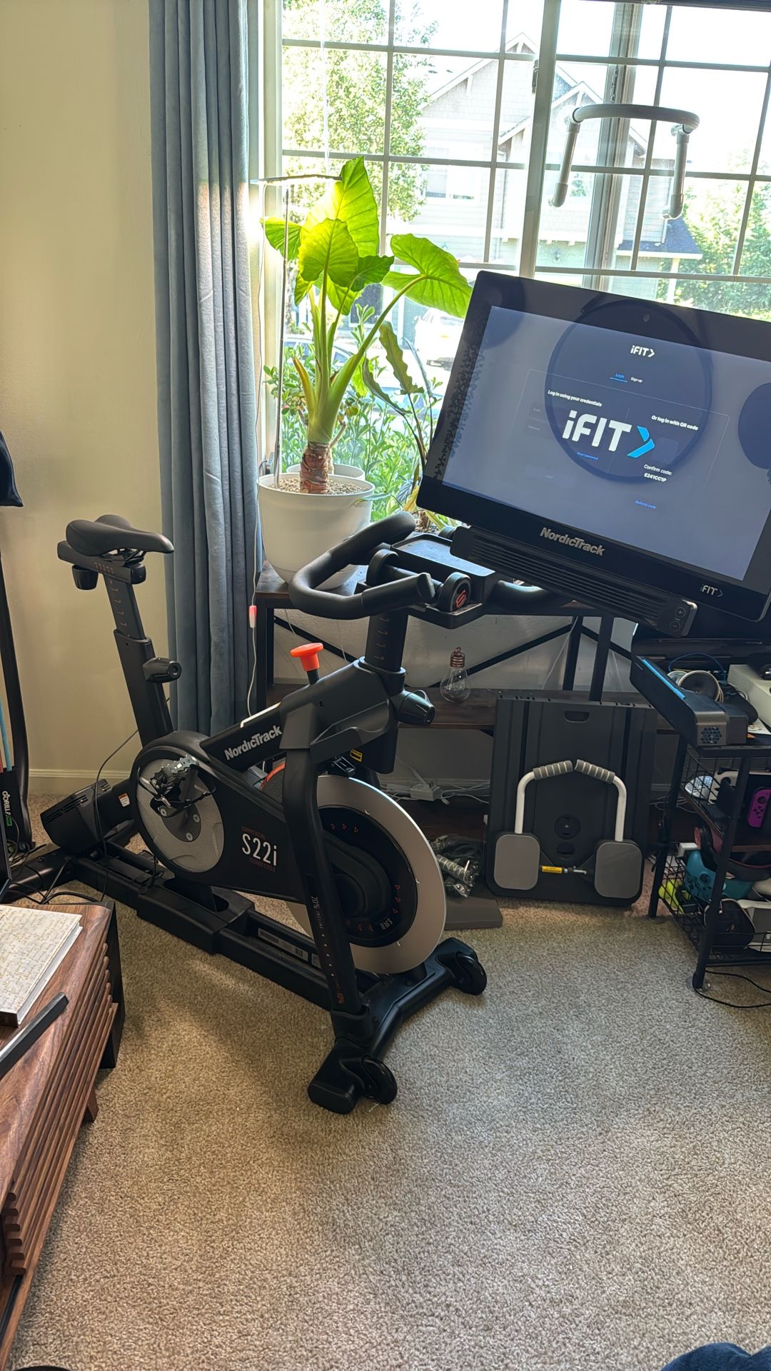 NordicTrack Commercial Studio Cycle S22i