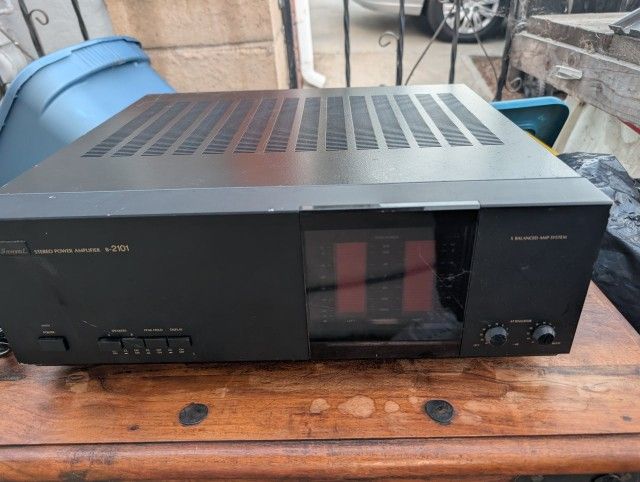 SANSUI B-2101 Stereo Power Amplifier
