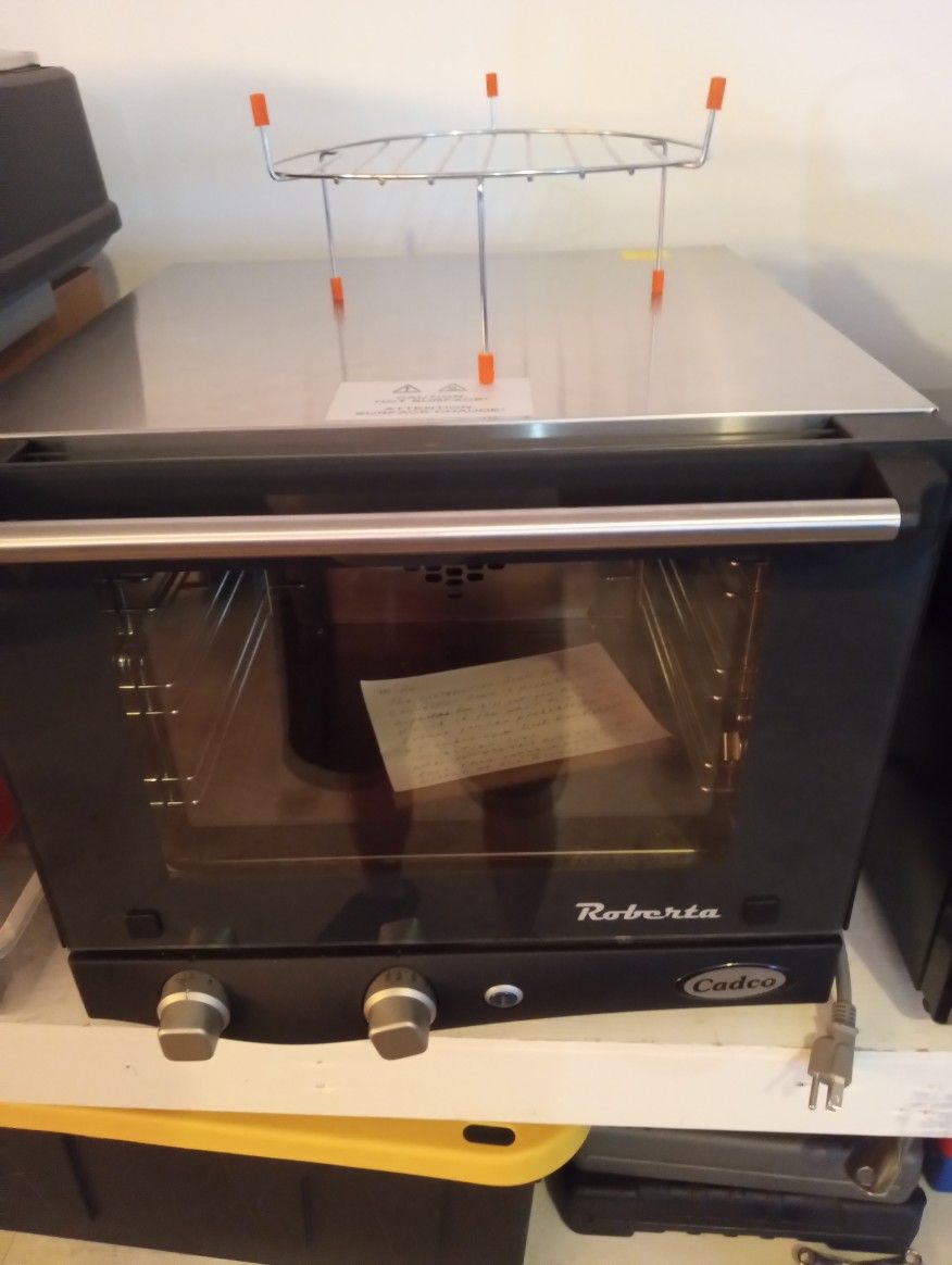 Cadco Roberta Manual Counter Top Oven