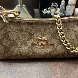 Coach Hand Bag 👜 