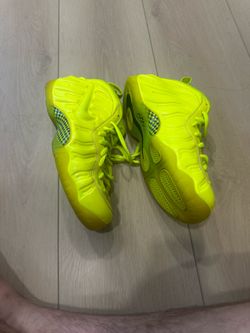 Neon foamposite super rare 10.5m