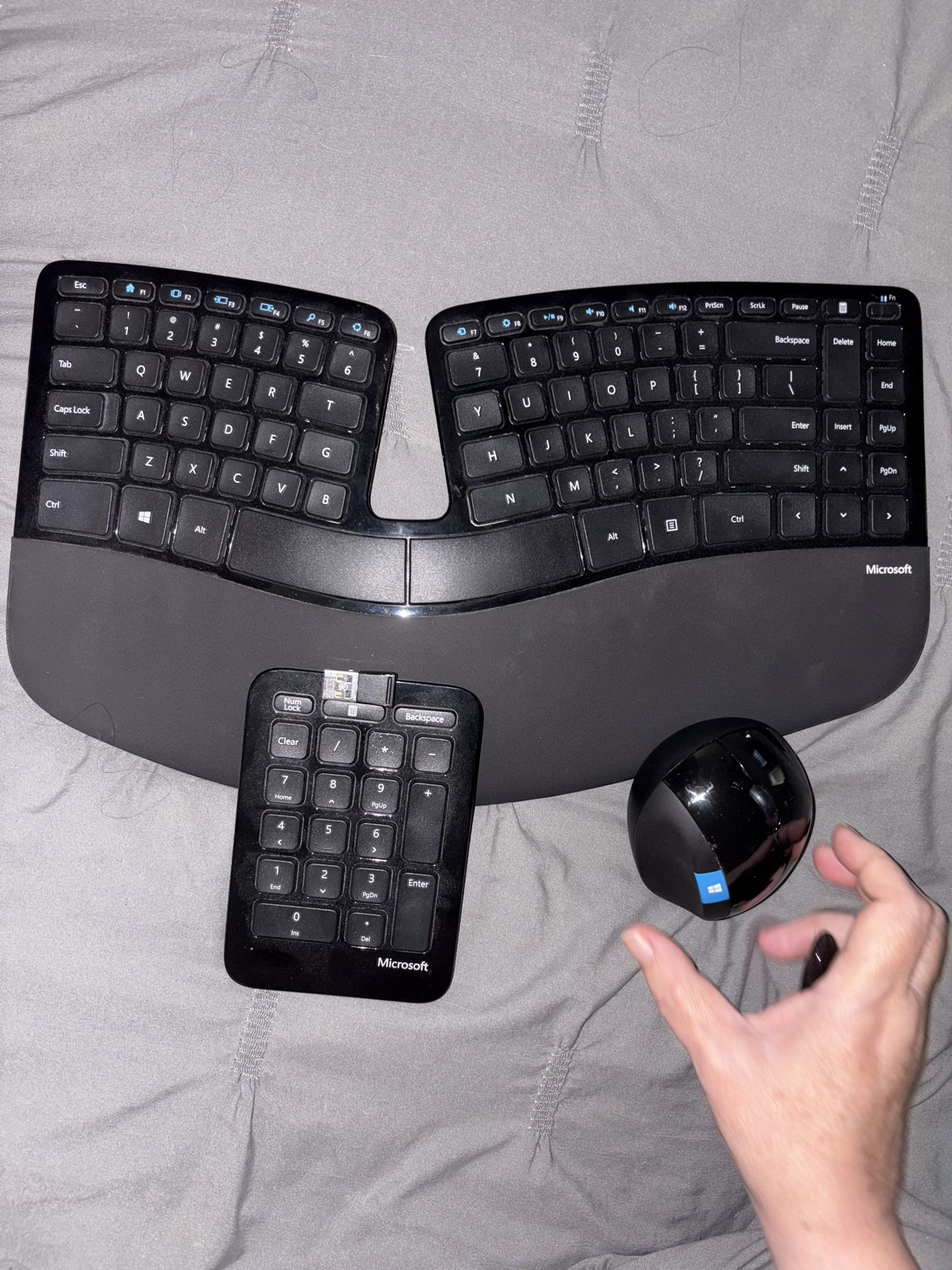 Wireless Keyboard & Mouse