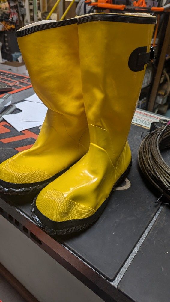 Contractors Rubber Boots