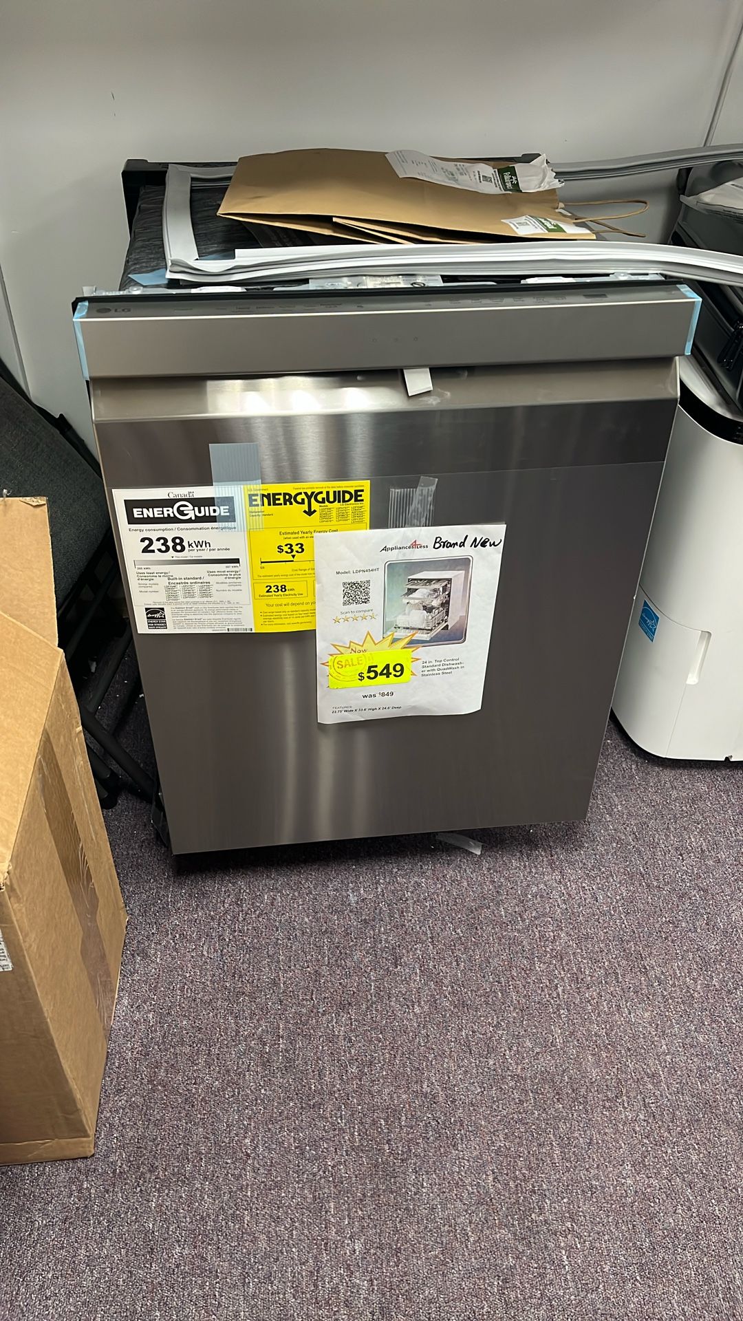 Dishwasher Stainless Steel 24” In New Open Box And Scratch And Dents