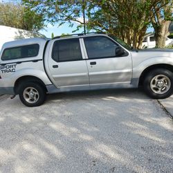 2004 Ford Explorer