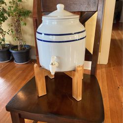Ceramic Water Dispenser With Stand/Lid