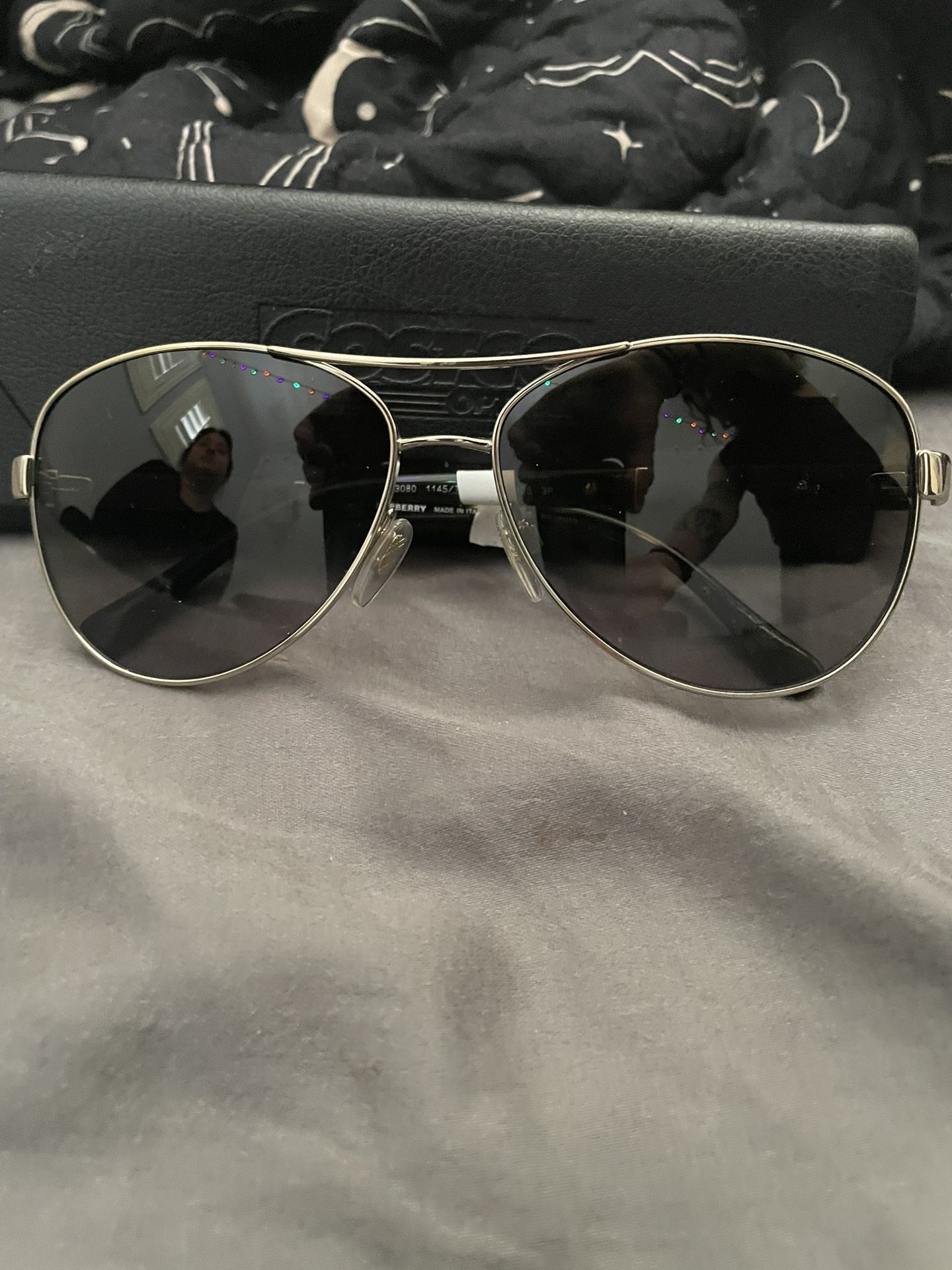 BURBERRY SUNGLASSES
