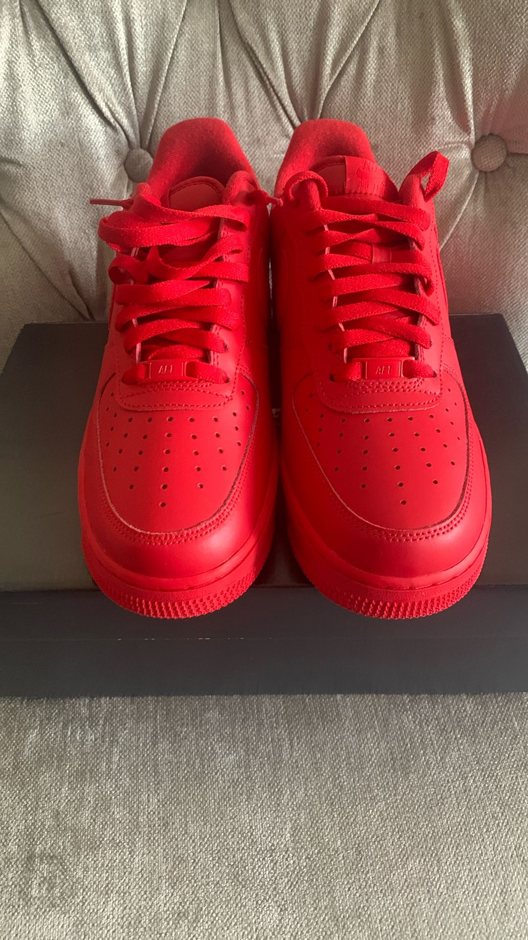 Nike Air Force '07 LV8 Size Triple Red