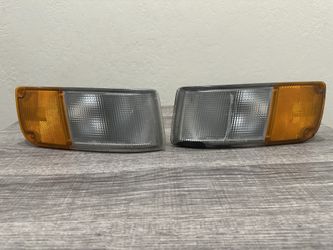 Nissan 300zx Corner Lights (OEM)