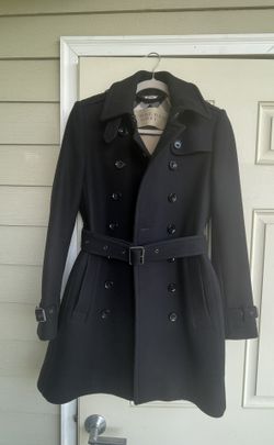 Classy Women Burberry Brit Coat