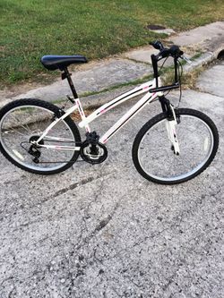 26 inch huffy trail rated mountain bike