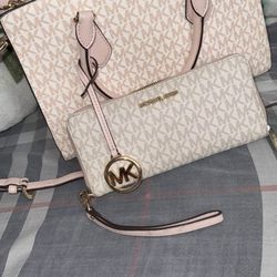 MK Purse 