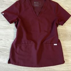 Burgundy Figs Scrub Top Size Small 