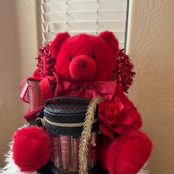 Valentine’s Day ❤️Basket For Her♥️