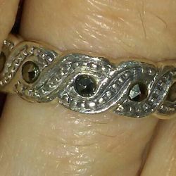 Very Lovely Sterling Silver Genuine Marcasite Band Style Ring!