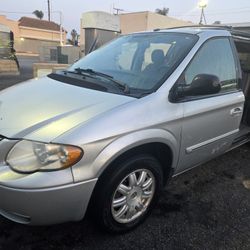 2007 Chrysler Town & Country