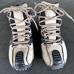 Merrill Hiking Boots-women’s 