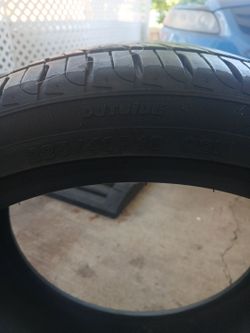 1 tire 225/40R18. 92W
