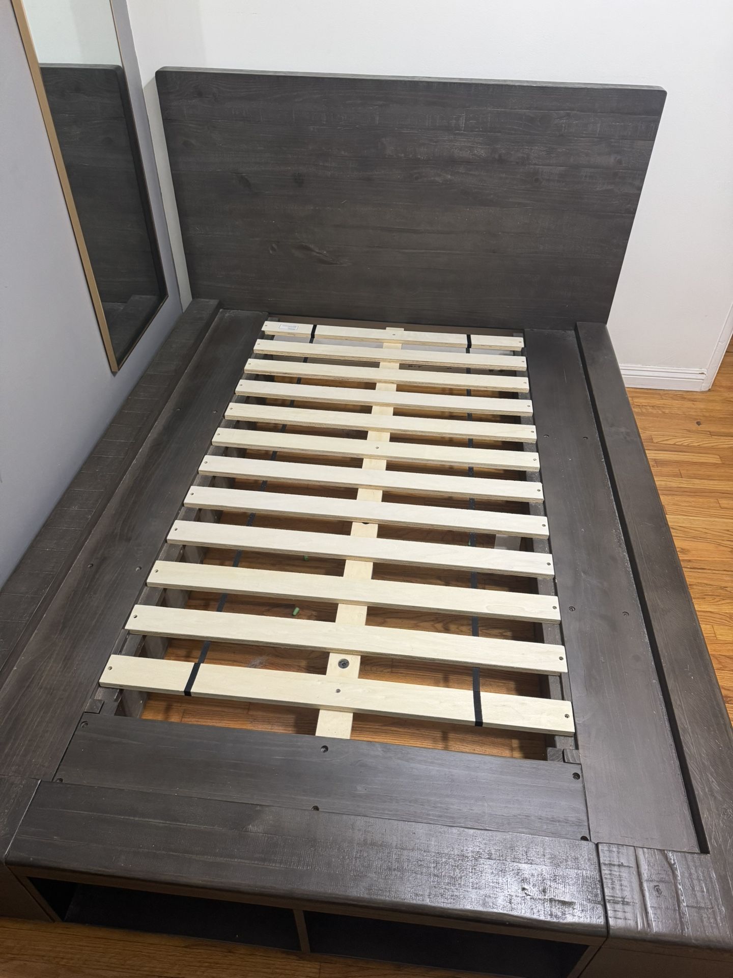 Full Size Wood Bed frame 