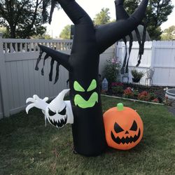 Gemmy Airblown Inflatable Halloween Haunted Tree 7ft LED Lighted Yard Decoration 