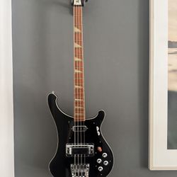 Rickenbacker 4003 in Jetglo