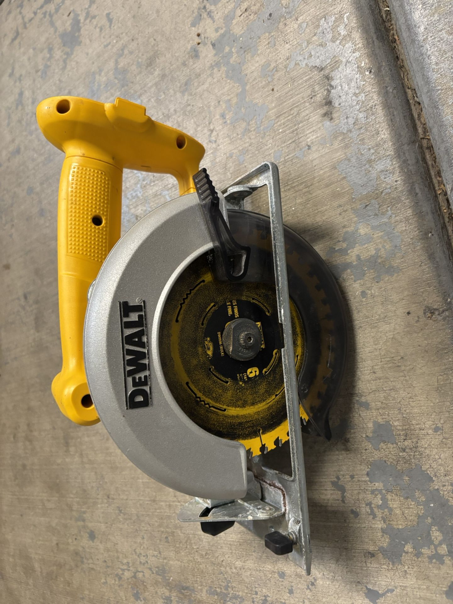 Dewalt Circular Saw