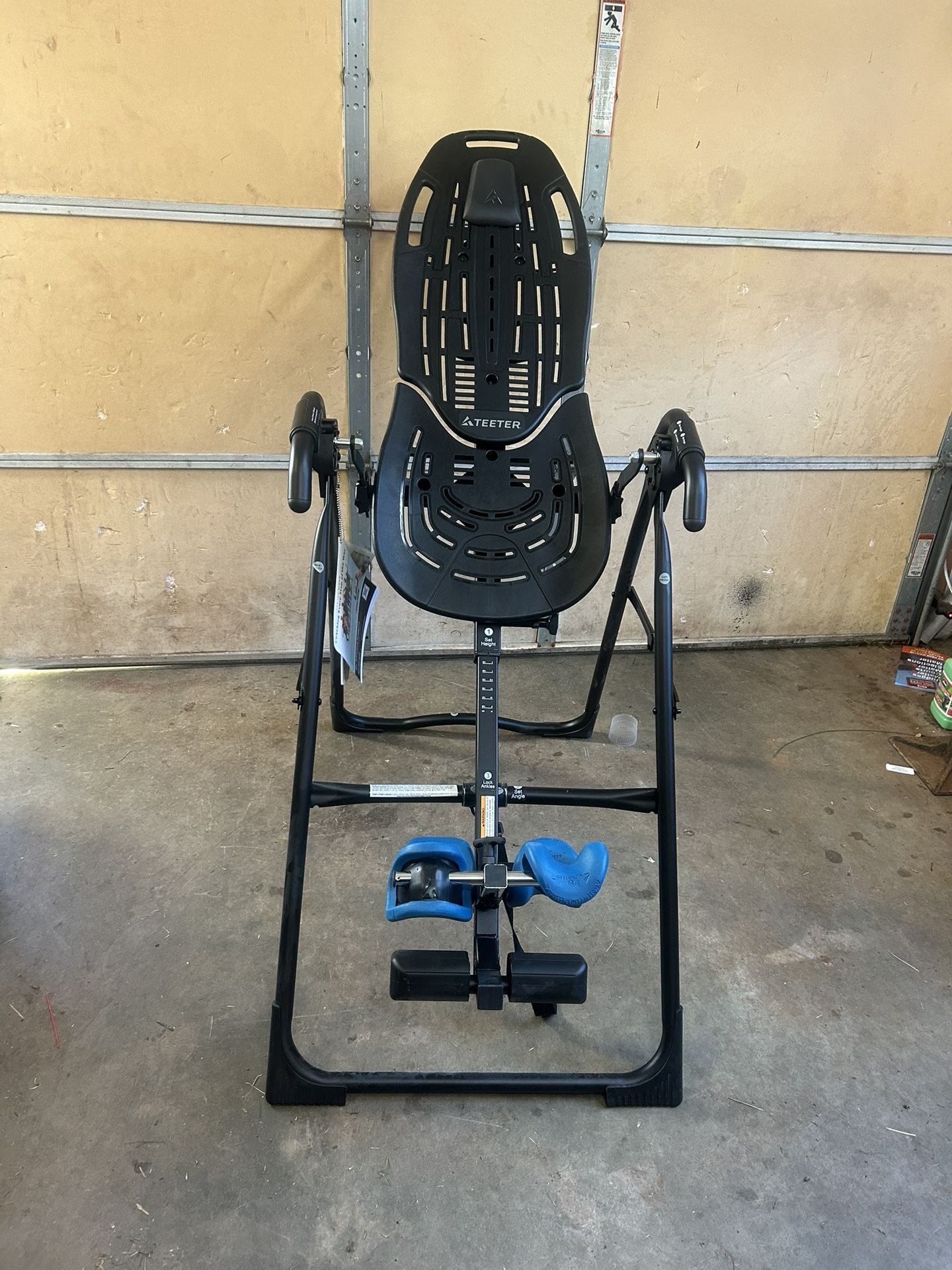 Teeter Inversion Table