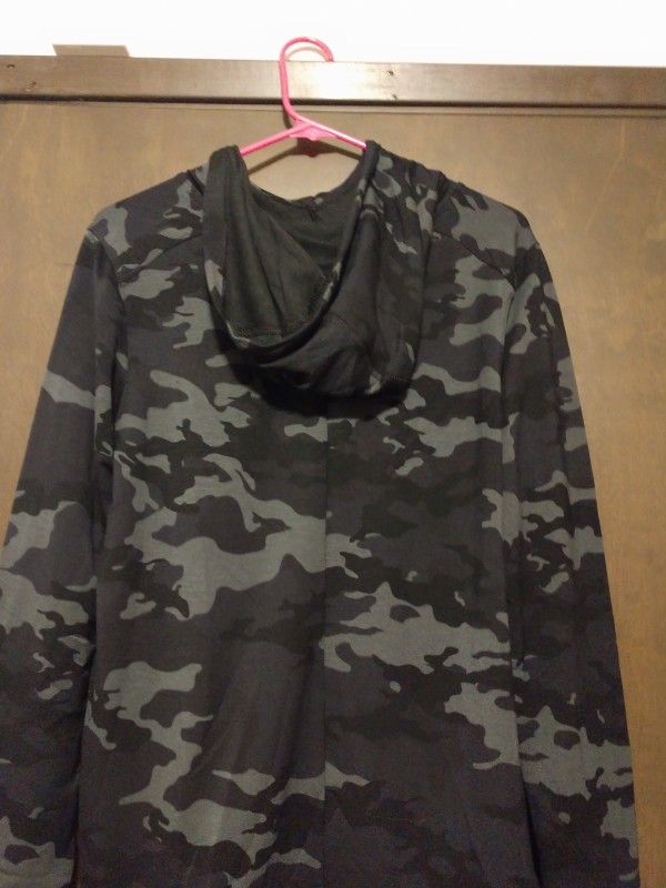 Women's Athletic Camo Sweatshirt