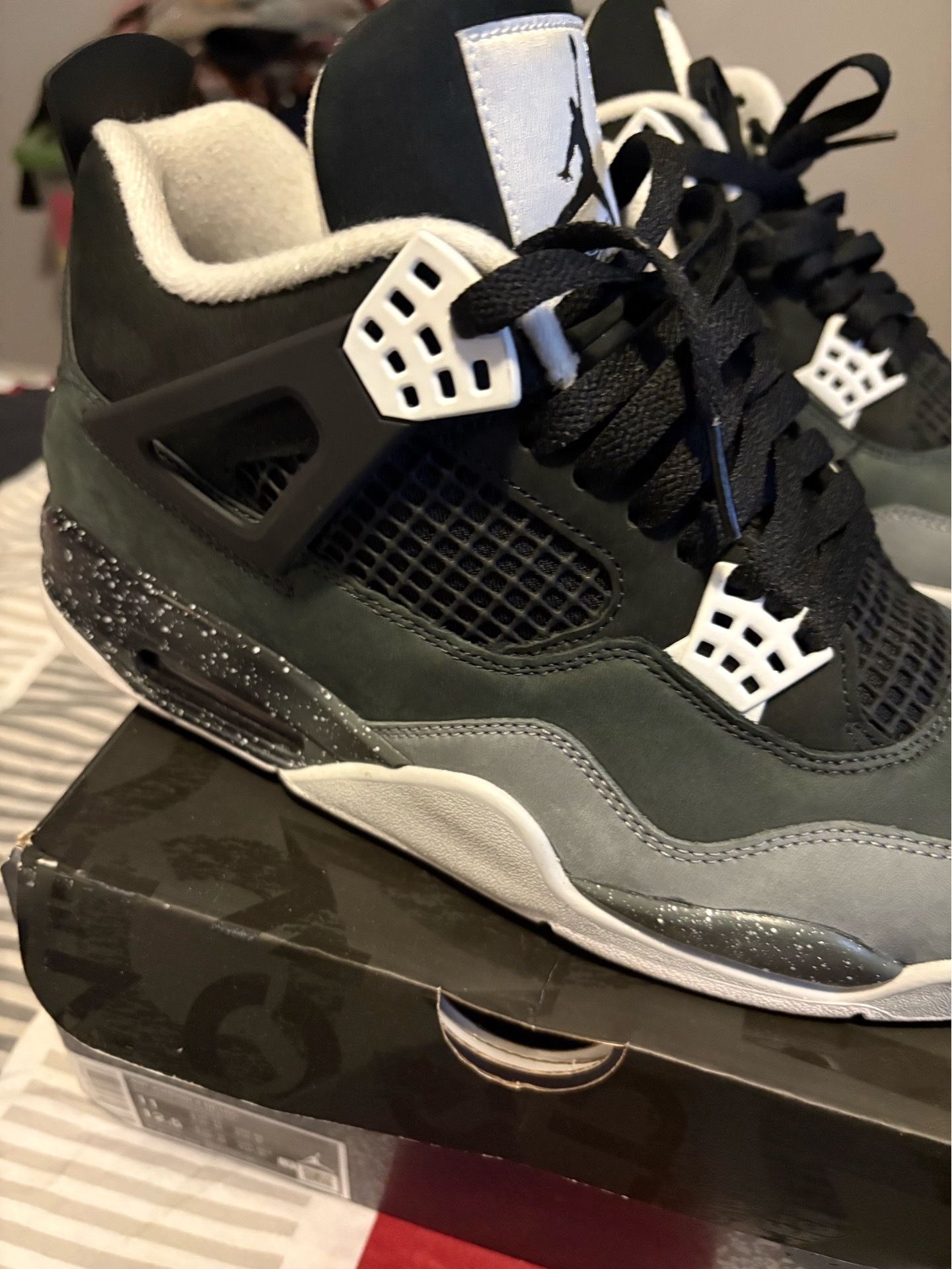 #4 Jordans For Sale. (fear) Size 11