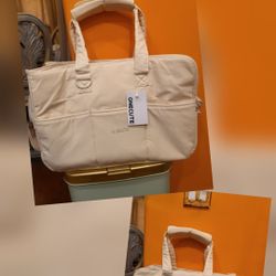 Pet Carrier.  Good Quality 