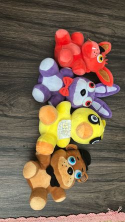 Five nights at Freddy’s plushies
