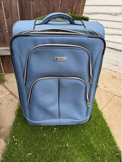 Suitcase London Fog 25 high, 18 wide