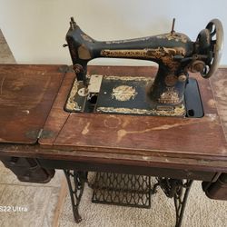 Singer Antique Sewing Machine