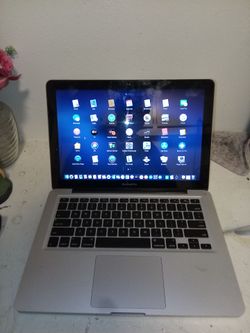 Macbook Pro 13-inch (everything works)