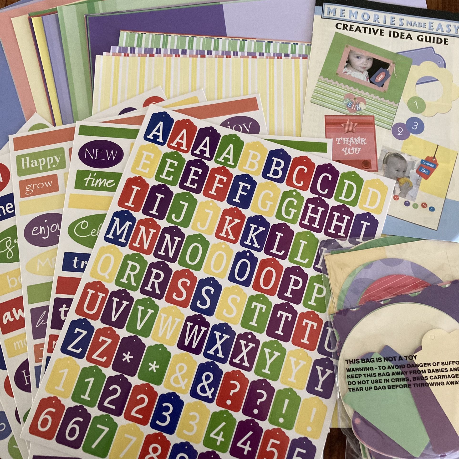 MEMORIES MADE EASY Scrapbook Kit