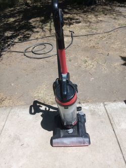 !! Vacuum Bissell Works great