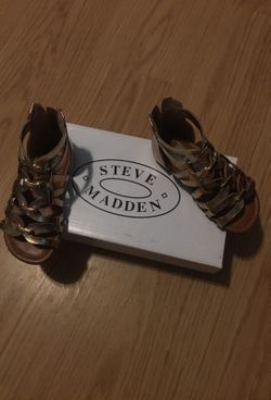 Steve Madden size 8 toddler like new
