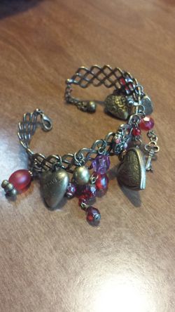 Metal Lace Bracelet w/Charms