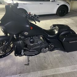 2012 Harley Davidson Street Glide Custom