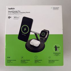Belkin Qi2 3-in-1 Wireless Charging Stand - Black